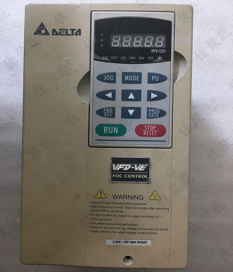 山東煙臺專業(yè)維修臺達(dá)變頻器變頻器，承接全國的臺達(dá)變頻器變頻器維修業(yè)務(wù)和煙臺及周邊地區(qū)的安裝調(diào)試業(yè)務(wù)。我們將用精湛的技術(shù)、優(yōu)質(zhì)的服務(wù)為您排憂解難！  臺達(dá)變頻器變頻器維修，可快速解決臺達(dá)變頻器變頻器故障：整流模塊損壞、逆變模塊損壞、上電無顯示、顯示過電壓或欠電壓、顯示過電流或接地短路、電源與驅(qū)動板啟動顯示過電流、空載輸出電壓正常，帶載后顯示過載或過電流、有顯示無輸出等。     DELTA VFD0